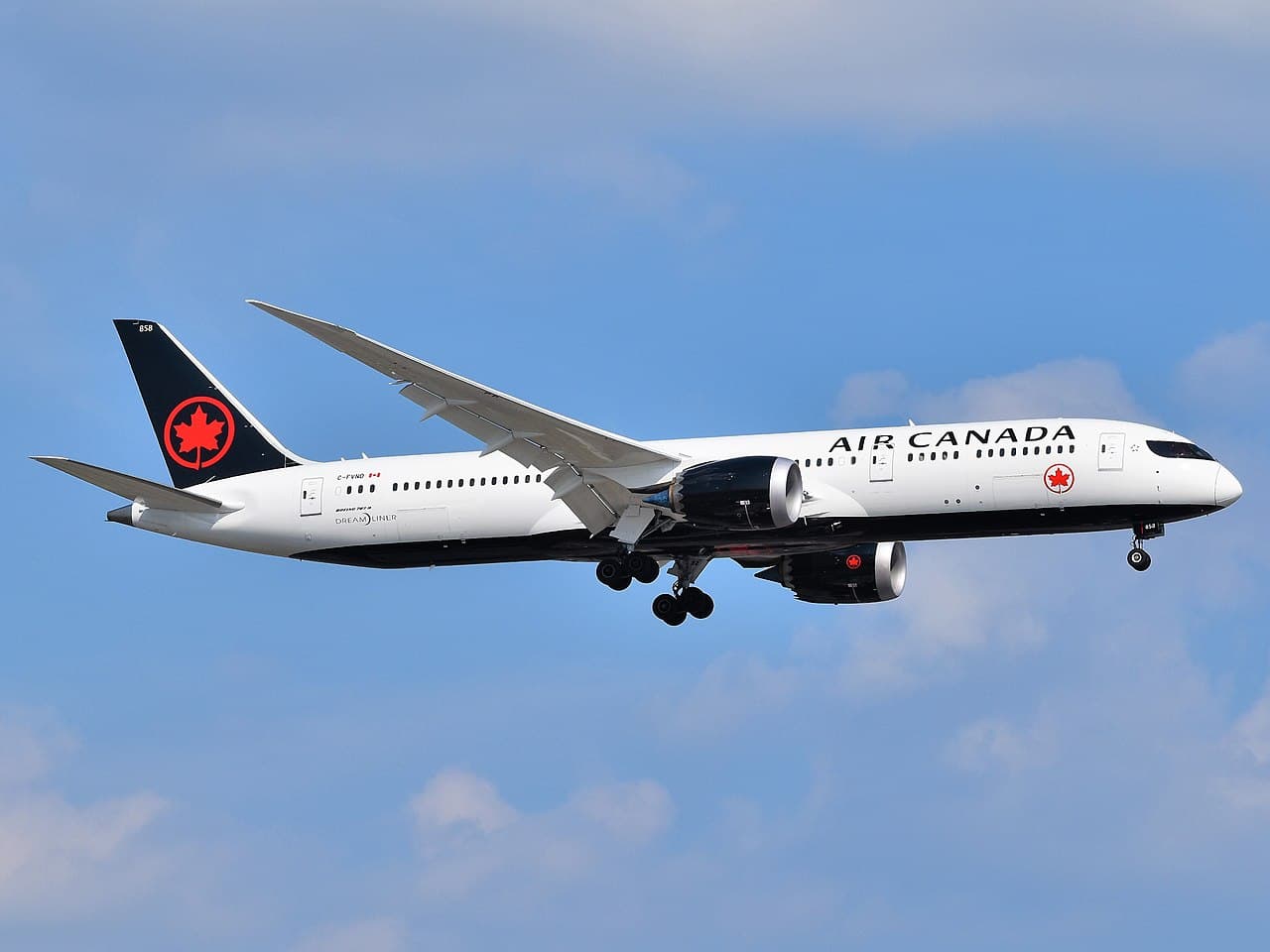 Air Canada EU261 Compensation Guide: Claim Up to €600